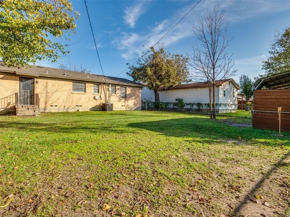 2217  Garden Oaks Drive , Irving Texas 75061