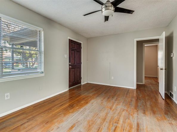 2217  Garden Oaks Drive , Irving Texas 75061