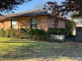 2214 N Trinidad Drive , Dallas Texas 75232