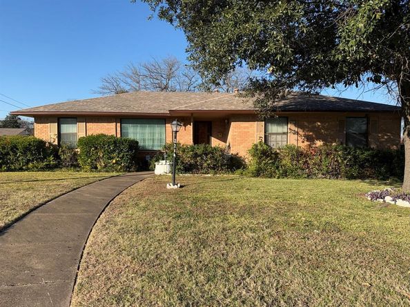 2214 N Trinidad Drive , Dallas Texas 75232