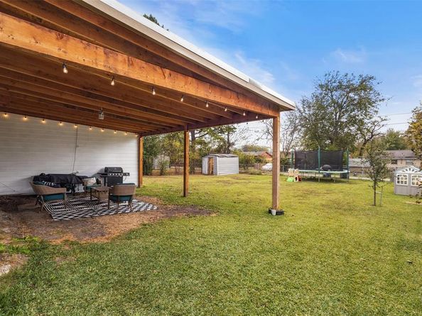 206 W Vista Drive , Garland Texas 75041