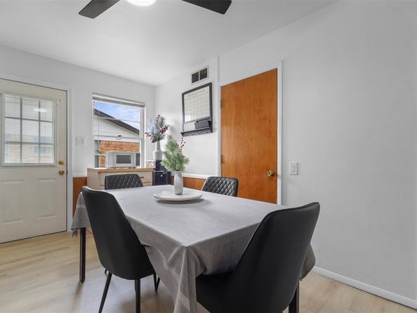 206 W Vista Drive , Garland Texas 75041