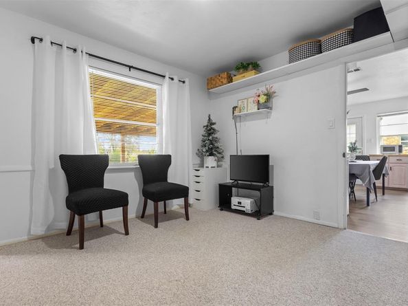 206 W Vista Drive , Garland Texas 75041