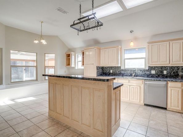 8612  Woodslane Drive , Fort Worth Texas 76179