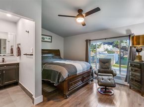 1529  Seegar Street , Dallas Texas 75215