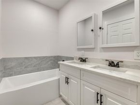 2502 W Lovers Lane , Dallas Texas 75235