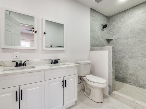 2502 W Lovers Lane , Dallas Texas 75235