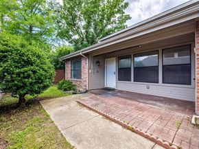 1120  Forest Creek Street , Benbrook Texas 76126