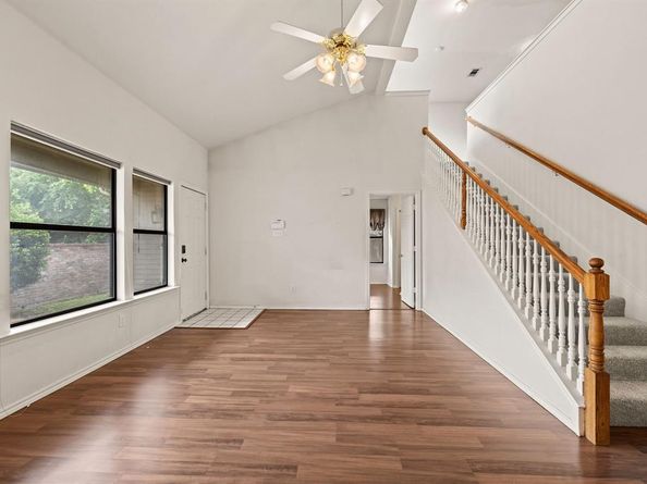 1120  Forest Creek Street , Benbrook Texas 76126