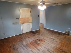 2839  Handley Drive , Fort Worth Texas 76112