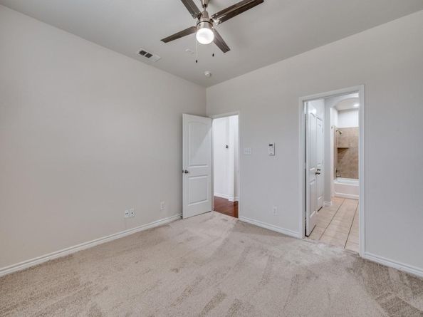 950  Henderson Street , Fort Worth Texas 76102