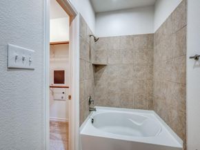 950  Henderson Street , Fort Worth Texas 76102