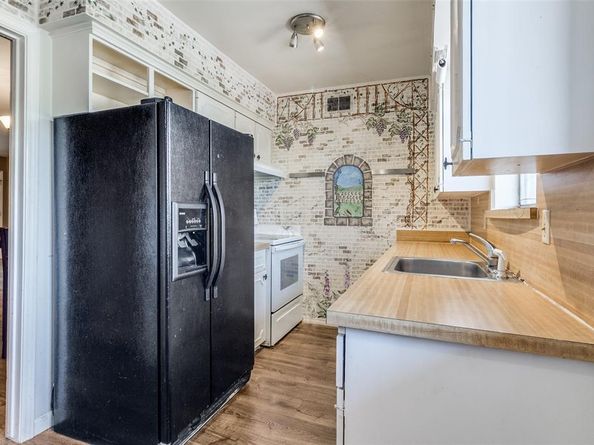 7931  Royal Lane  215, Dallas Texas 75230