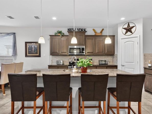 1128  Twin Brooks Lane , Fort Worth Texas 76177