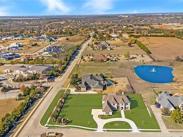100  Old Vineyard Lane , Heath Texas 75032