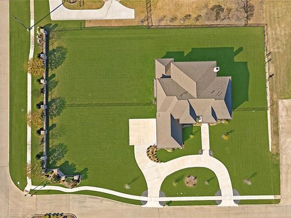 100  Old Vineyard Lane , Heath Texas 75032