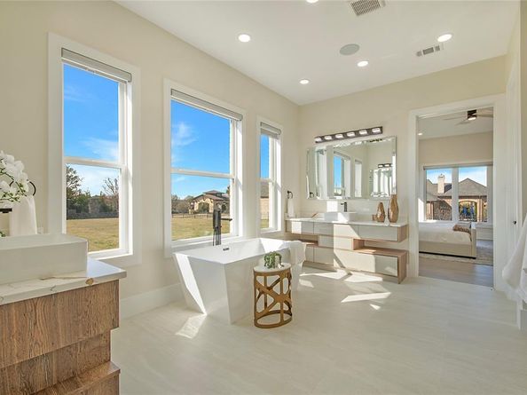 100  Old Vineyard Lane , Heath Texas 75032