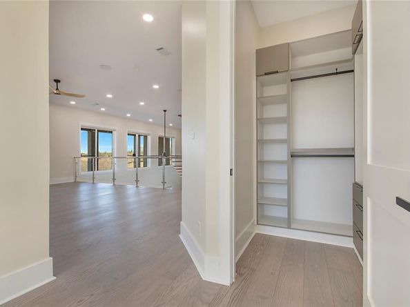 100  Old Vineyard Lane , Heath Texas 75032