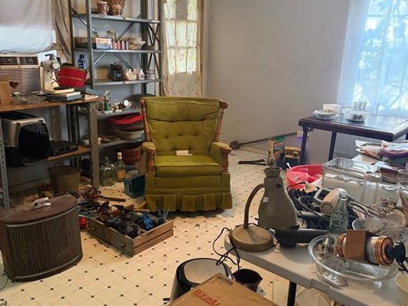 3230 S Llewellyn Avenue , Dallas Texas 75224