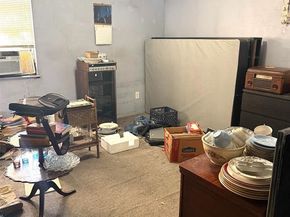 3230 S Llewellyn Avenue , Dallas Texas 75224