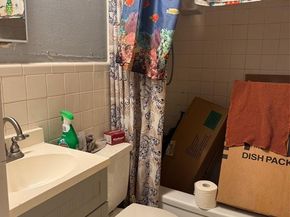 3230 S Llewellyn Avenue , Dallas Texas 75224