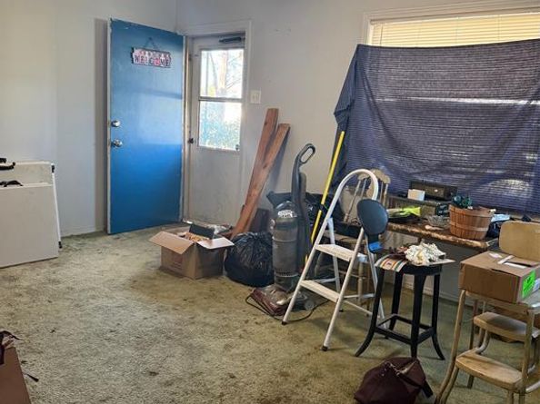 3230 S Llewellyn Avenue , Dallas Texas 75224