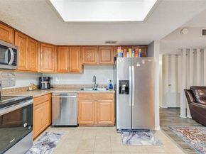 527  Towne House Lane , Richardson Texas 75081