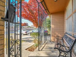 509  Bluewood Drive , Dallas Texas 75232