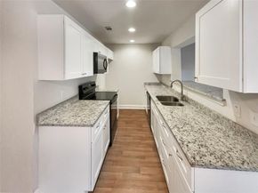 2021  Brentwood Lane , Carrollton Texas 75006