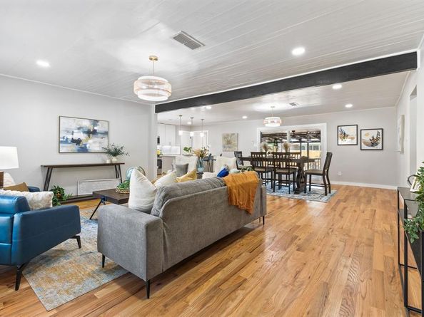 811  Tarryall Drive , Dallas Texas 75224