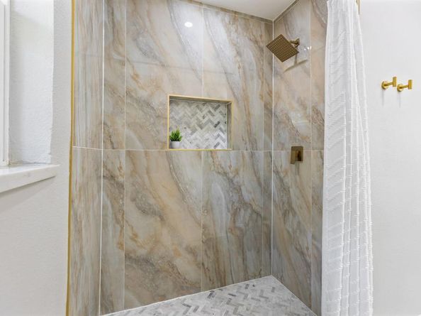 811  Tarryall Drive , Dallas Texas 75224