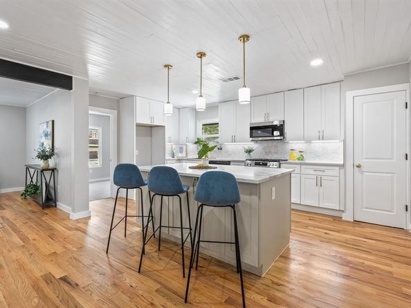 811  Tarryall Drive , Dallas Texas 75224