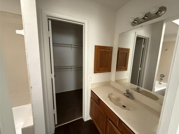 1703  Leroy Road , Dallas Texas 75217