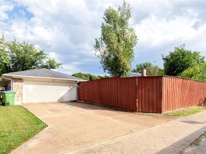 1930  Vista Oaks Drive , Carrollton Texas 75007