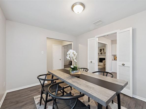 1930  Vista Oaks Drive , Carrollton Texas 75007