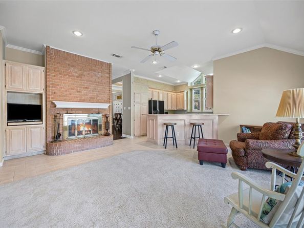 5306  High Trail Court , Arlington Texas 76017