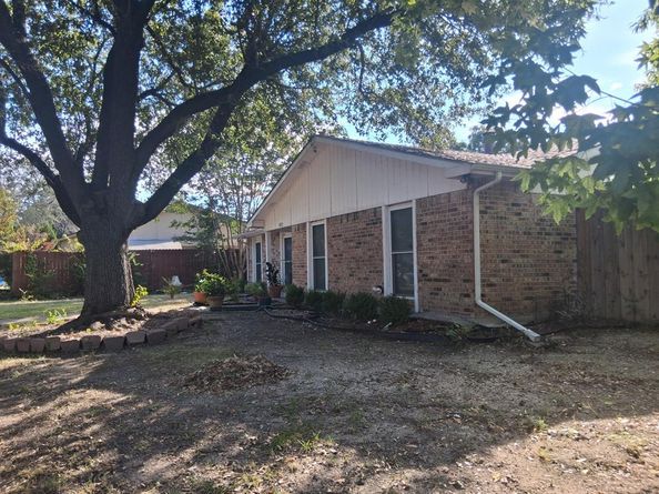 410  Ivy Way , Garland Texas 75043