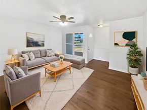 922  Laguna Drive , Garland Texas 75043
