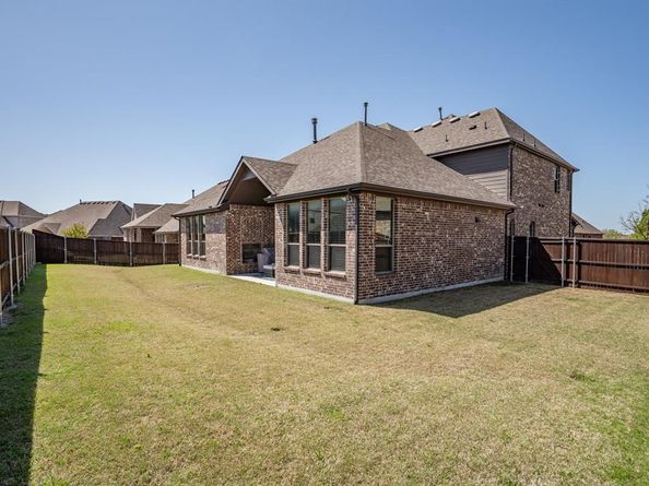 816  Lazy Brooke Drive , Rockwall Texas 75087