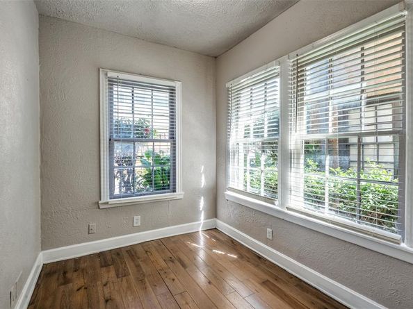 4515  Swiss Avenue , Dallas Texas 75204