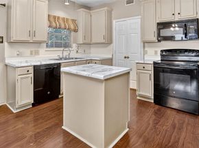 915  Greenridge Drive , Arlington Texas 76017