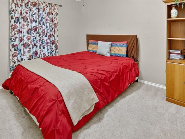 915  Greenridge Drive , Arlington Texas 76017