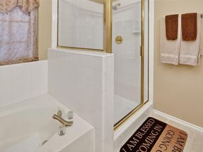 915  Greenridge Drive , Arlington Texas 76017