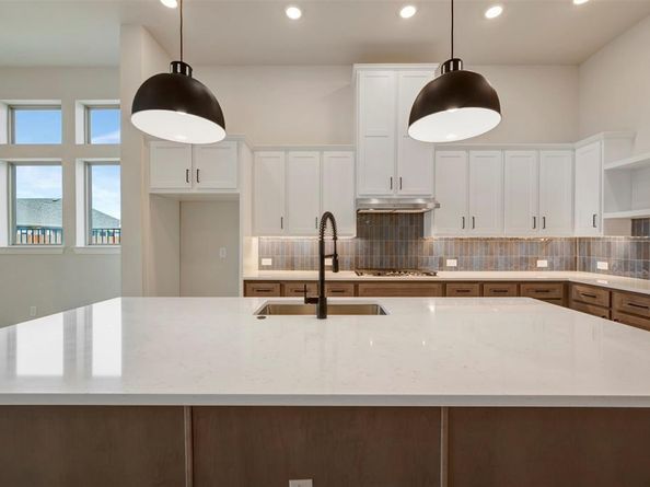 7836  Pondview Lane , Fort Worth Texas 76123