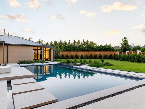 4527 N Lindhurst Avenue , Dallas Texas 75229