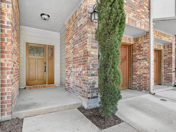 556  Waterloo Drive , Lewisville Texas 75067