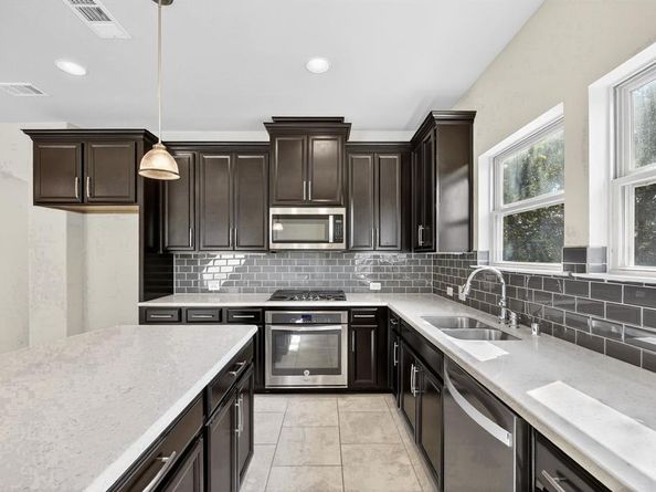 556  Waterloo Drive , Lewisville Texas 75067