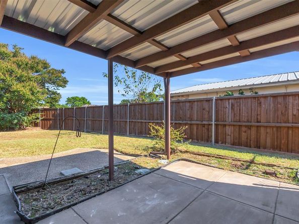 2106  Clark Trail , Grand Prairie Texas 75052