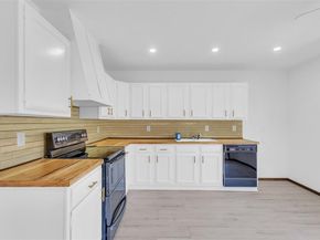 2106  Clark Trail , Grand Prairie Texas 75052