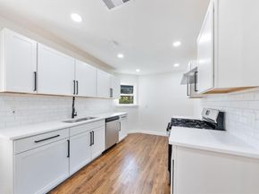 806 E Woodin Boulevard , Dallas Texas 75216